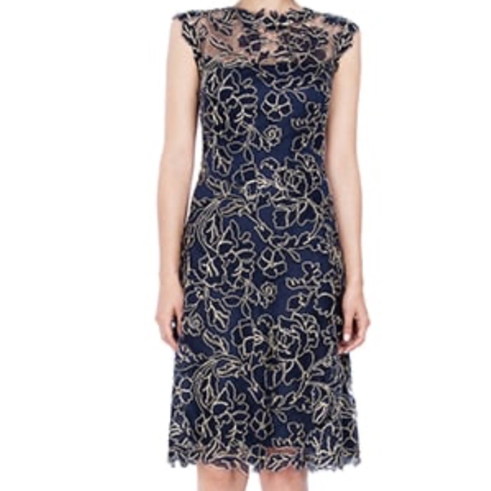 TADASHI SHOJI HALONA Dress Size 6 Blue Fitted Floral